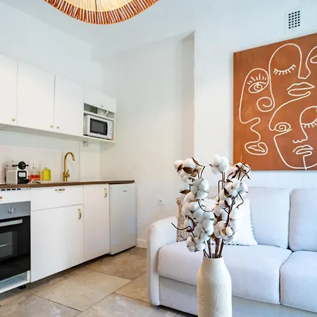 Appartement 2p Au Cœur Du Vieux