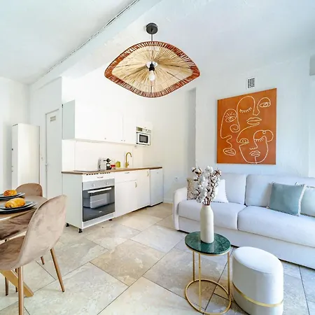 Appartement 2p Au Cœur Du Vieux