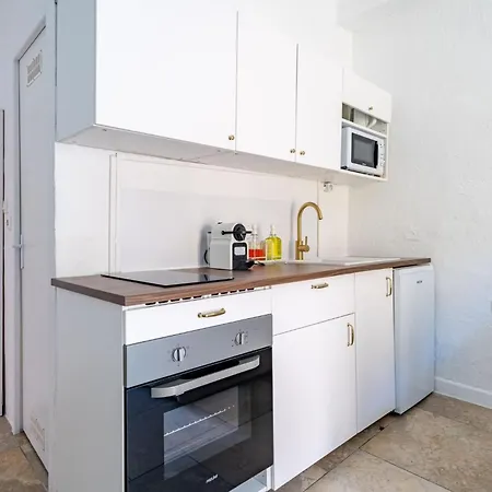 Appartement 2p Au Cœur Du Vieux Nice