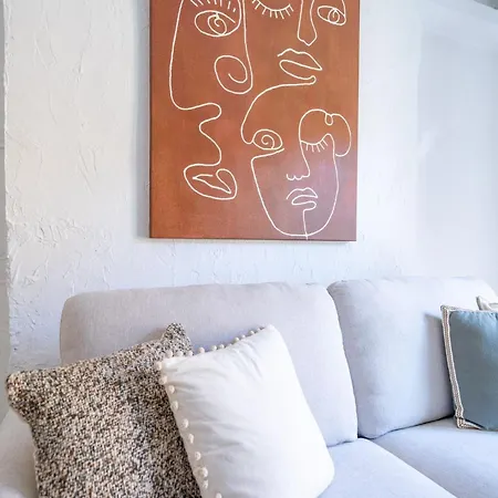 Appartement 2p Au Cœur Du Vieux Nice